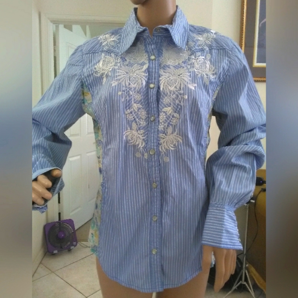 VINTAGE WESTERN Blue & White Button DWN Shirt HORSE Embroidery & FLORAL BY3J Lg